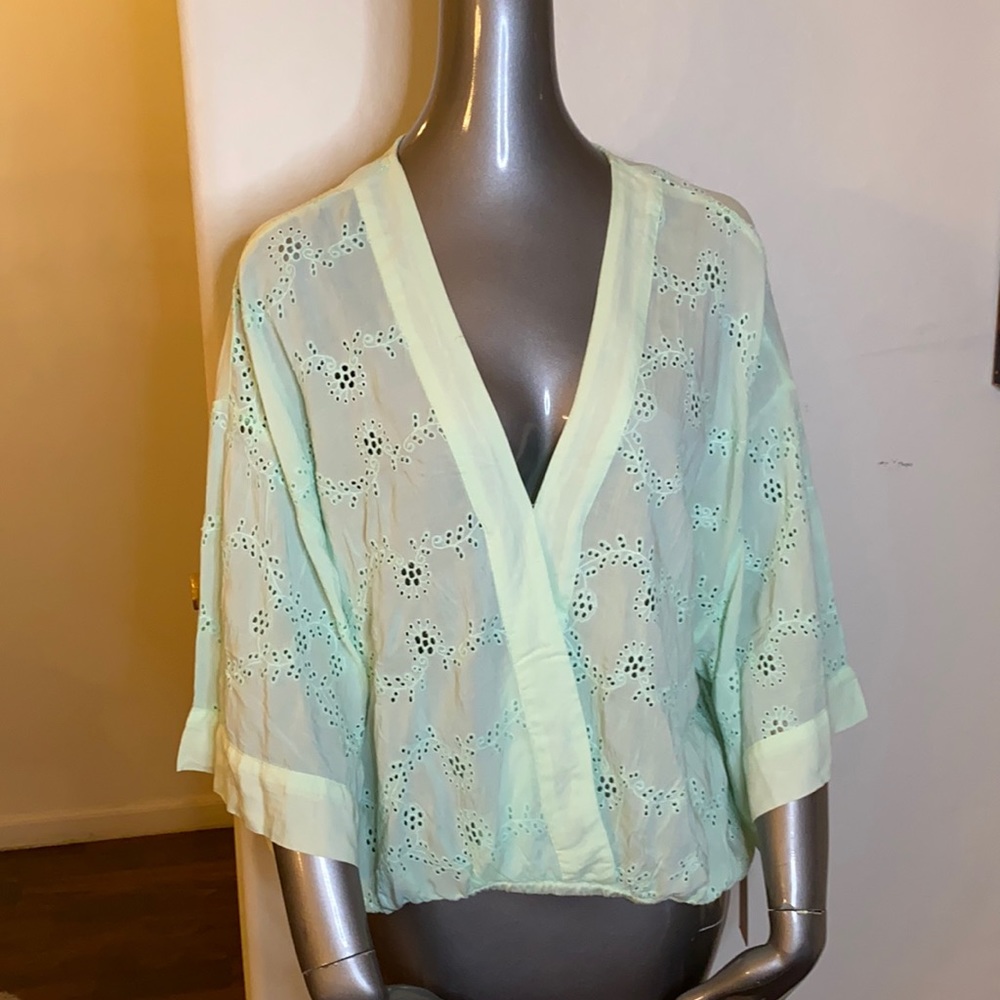 NWT Young Fabulous & Broke 3/4 Sleeve Top - Picture 1 of 8